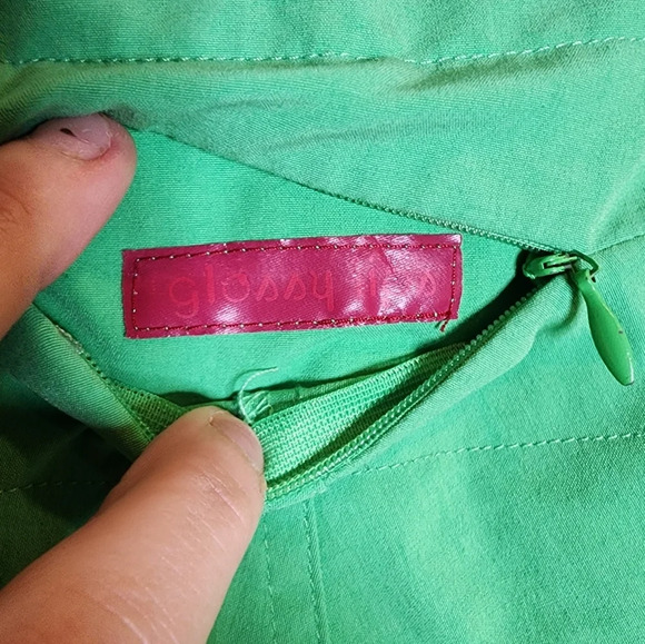 Lululemon green Betty Crop Pants.  Size 4. Vintage retro y2k. - Picture 9 of 16